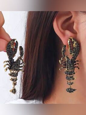 Zara Lobster Earrings